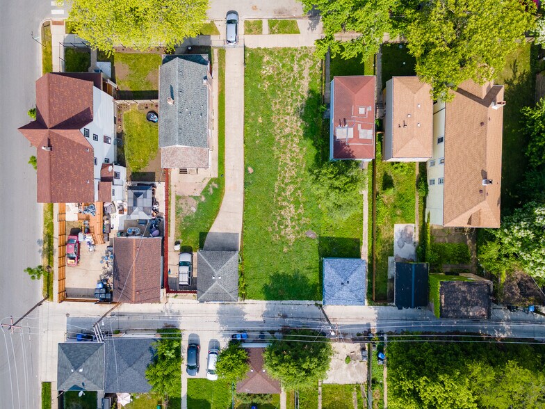 More Photos Of 7112 S University Ave, Chicago Land For Sale