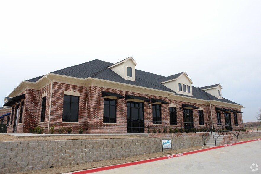 More Photos Of 6635 Sandshell Blvd, Fort Worth Medical For Sale