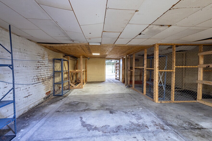 More Photos Of 2313 13th, Columbus General Retail For Sale
