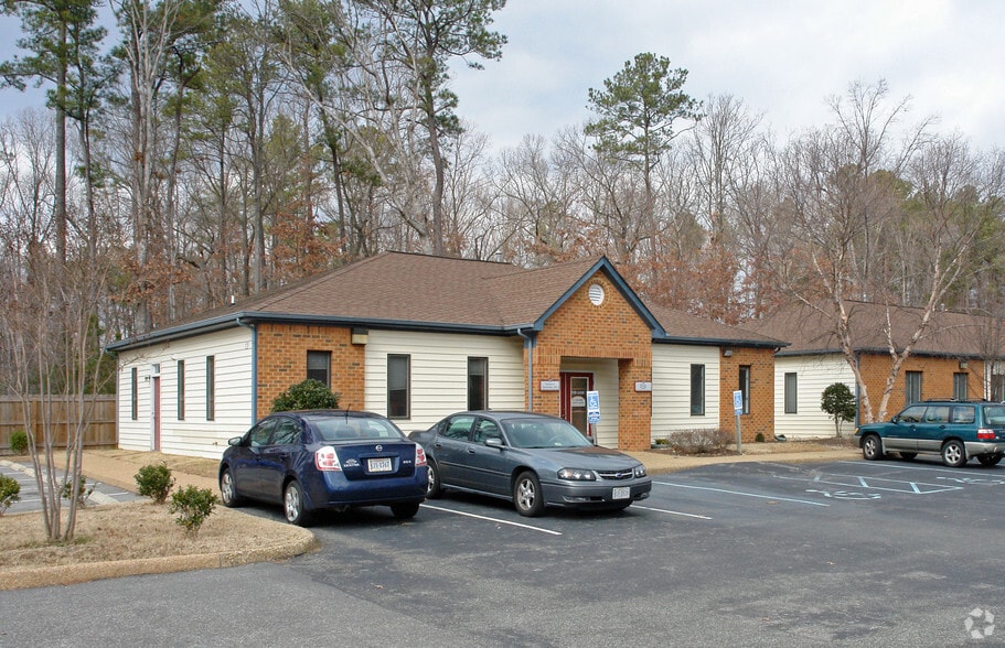 More Photos Of 12695 McManus Blvd, Newport News Unknown For Lease