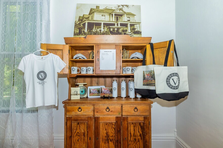 More Photos Of 252 Seavy St, Senoia Hospitality For Sale