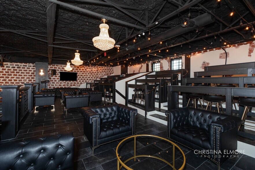 More Photos Of 806 Commerce St, Perry Storefront Retail Office For Sale