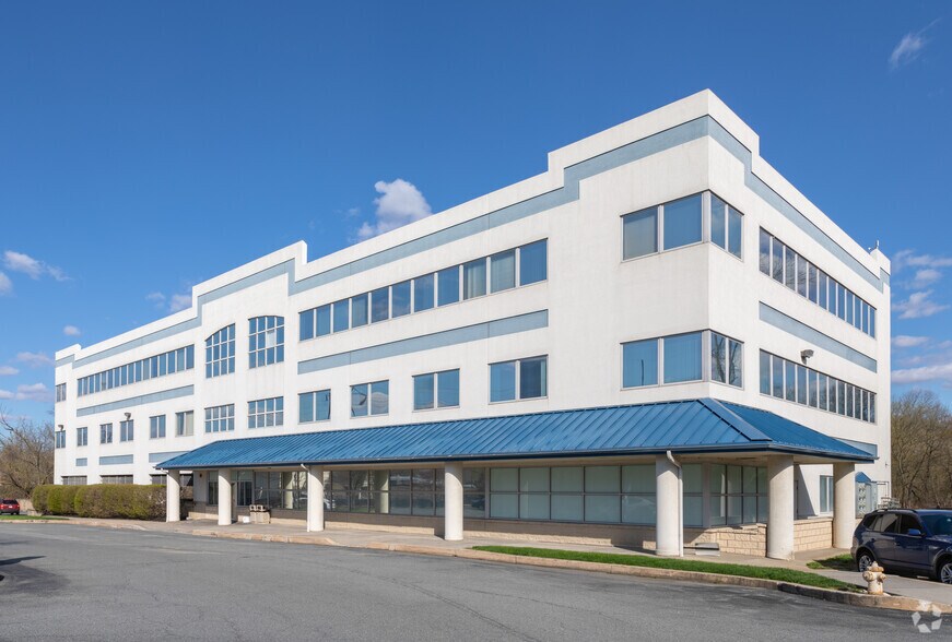 More Photos Of 620 Stanton Christiana Rd, Newark Medical For Lease