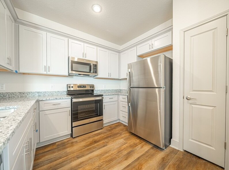 More Photos Of 6408 Segovia Ranch, San Antonio Apartments For Sale