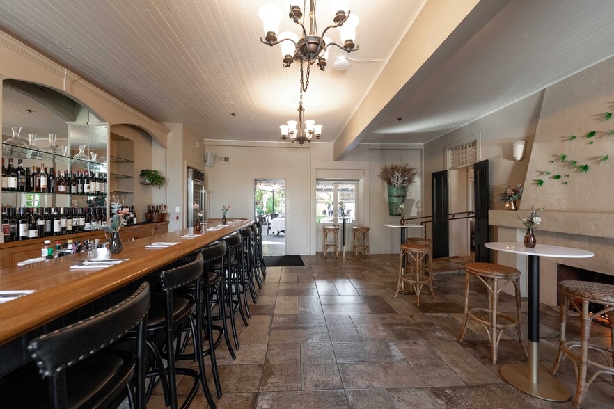 More Photos Of 241 1st St W, Sonoma Restaurant For Sale