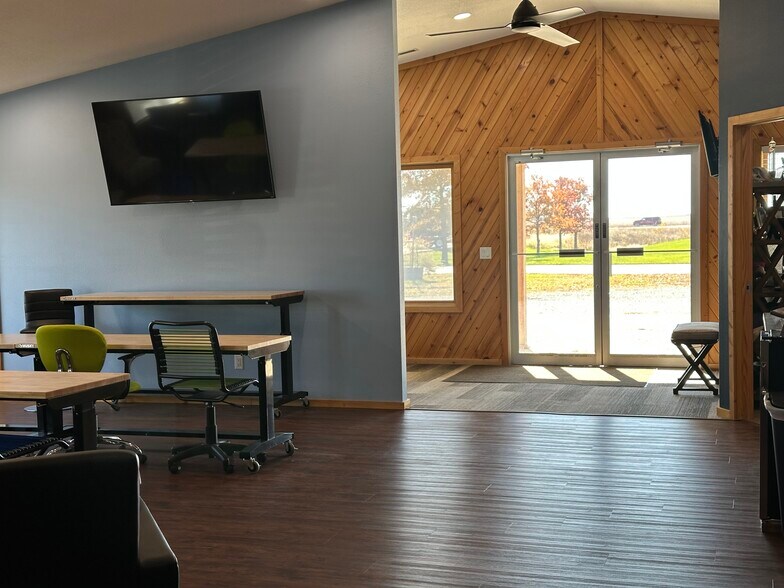More Photos Of 2213 229th Pl, Ames Office For Lease