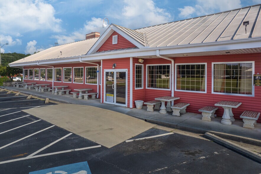 Primary Photo Of 3807 Atlanta Hwy, Hiram Restaurant For Sale