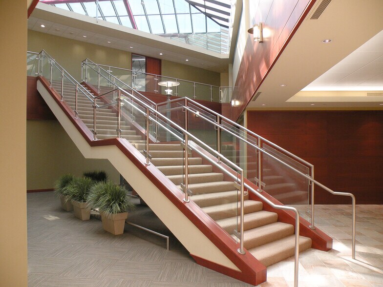 More Photos Of 33434 8th Ave S, Federal Way Office For Lease