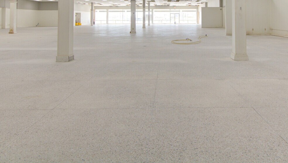 More Photos Of 1520 6th Ave SE, Decatur Unknown For Lease