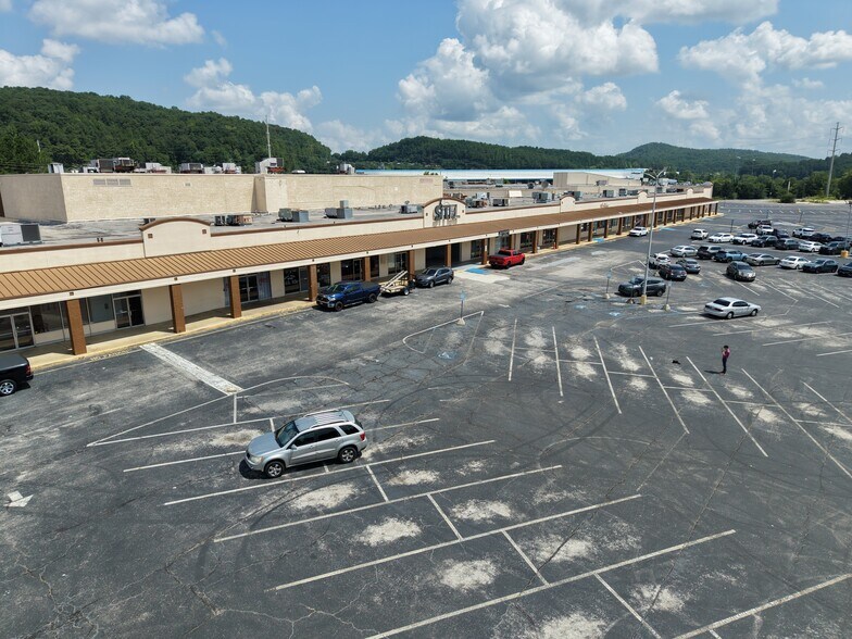 More Photos Of 7501-7641 Crestwood Blvd, Birmingham Unknown For Lease