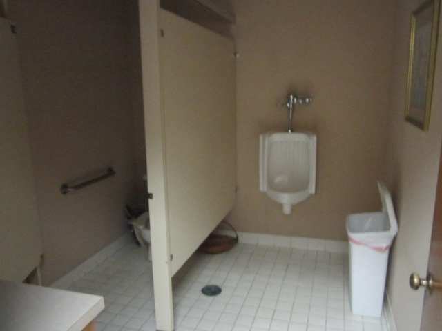 More Photos Of 9900 Pensacola Blvd, Pensacola Office For Lease