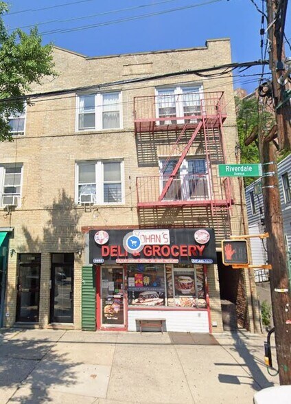 More Photos Of 5995 Riverdale Ave, Bronx Storefront Retail Residential For Lease