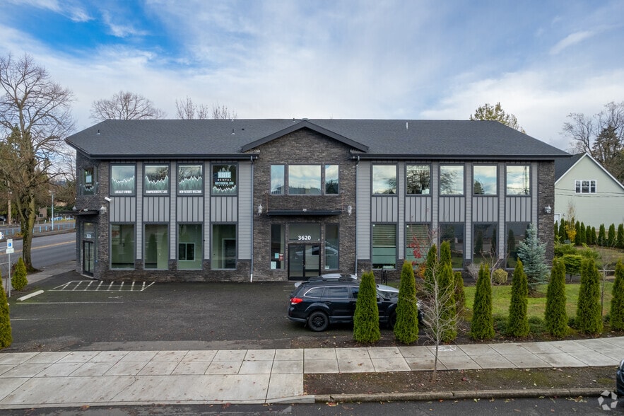 More Photos Of 3620 SE Powell Blvd, Portland Office For Lease