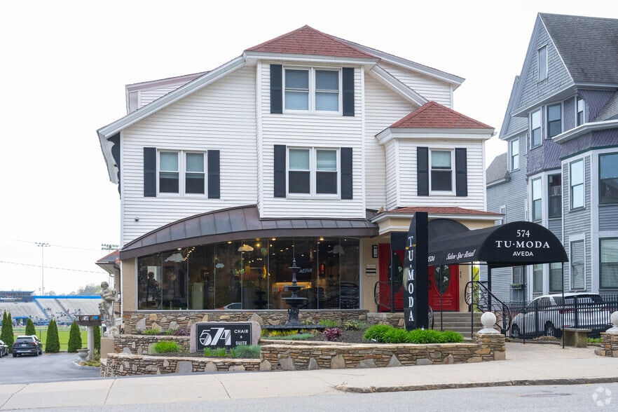 More Photos Of 574 Pleasant St, Worcester Apartments For Sale