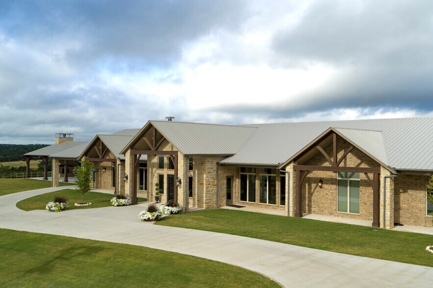 More Photos Of 6000 Tucker Dr, Weatherford Winery Vineyard For Sale