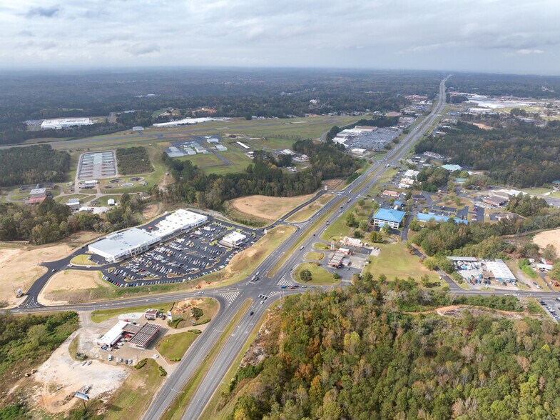 More Photos Of 4812 Highway 280, Alexander City General Retail For Lease