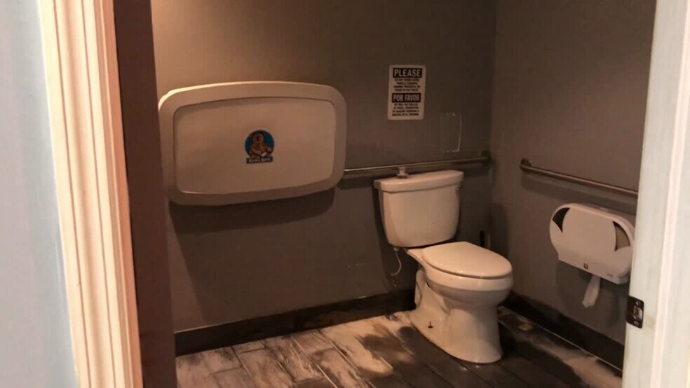 More Photos Of 1057 Brickell Plz, Miami Apartments For Lease