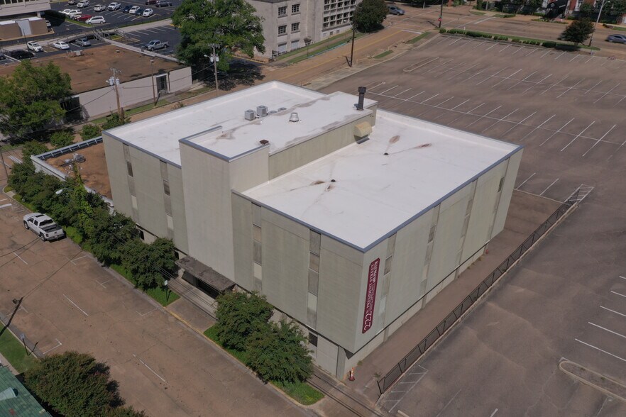 More Photos Of 222 N President St, Jackson Office Residential For Sale