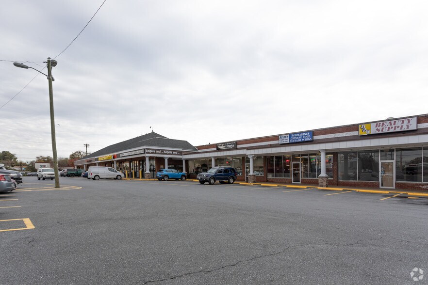 Primary Photo Of 2017-2027 West St, Annapolis Storefront For Lease