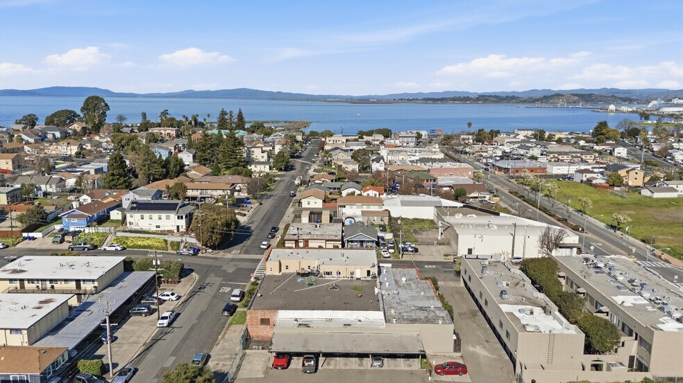 More Photos Of 511 3rd St, Rodeo Storefront Retail Residential For Sale