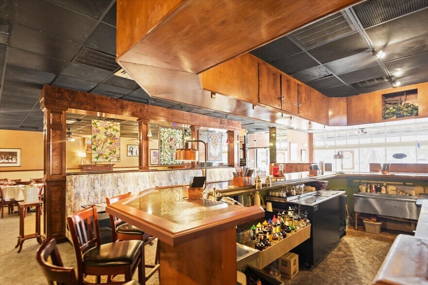 More Photos Of 201 Laurel St, Conway Restaurant For Sale