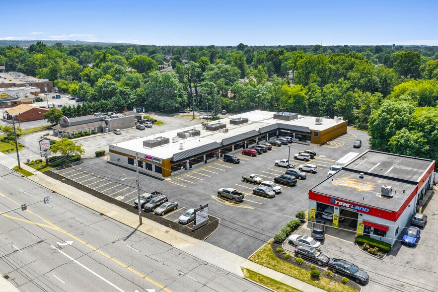 More Photos Of 6370 York Rd, Parma Heights Storefront For Sale