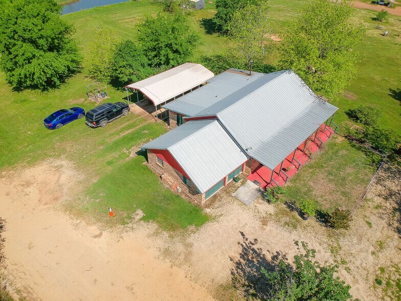 More Photos Of 233 FM 161 N, Hughes Springs Trailer Camper Park For Sale