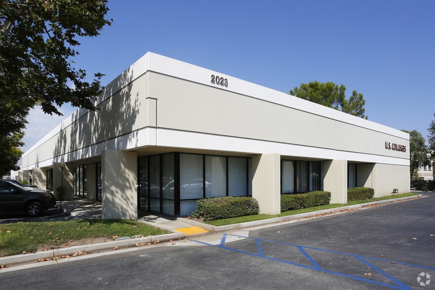 Primary Photo Of 2023 Chicago Ave, Riverside Unknown For Lease