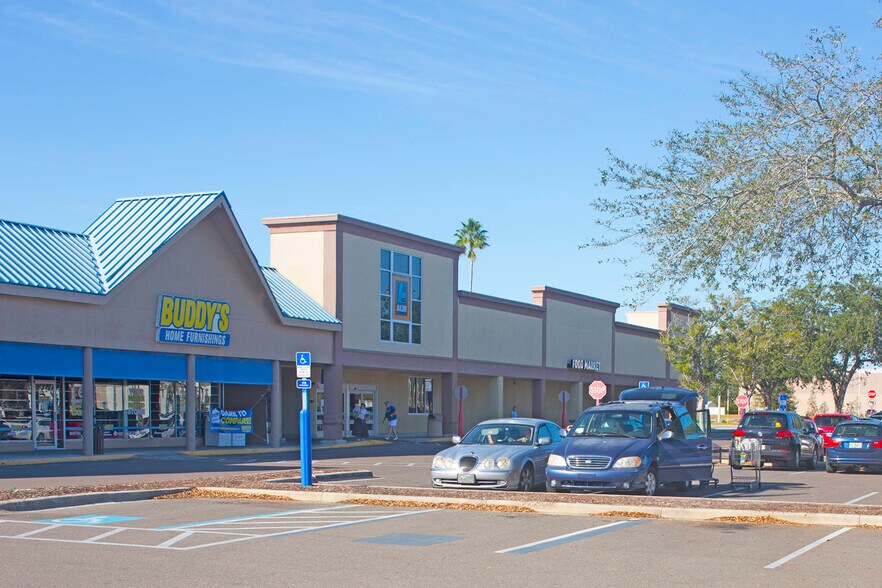 More Photos Of 1111 Missouri Ave N, Largo Unknown For Lease