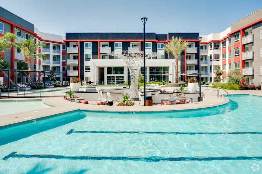 More Photos Of 1912 S Jacaranda St, Anaheim Apartments For Lease