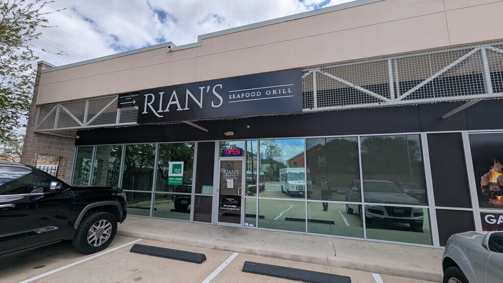 Primary Photo Of 700 Durham Dr, Houston Storefront For Lease