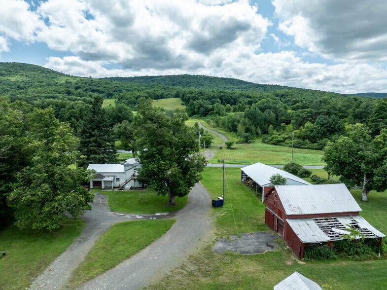 More Photos Of 571 Southside Dr, Oneonta Apartments For Sale