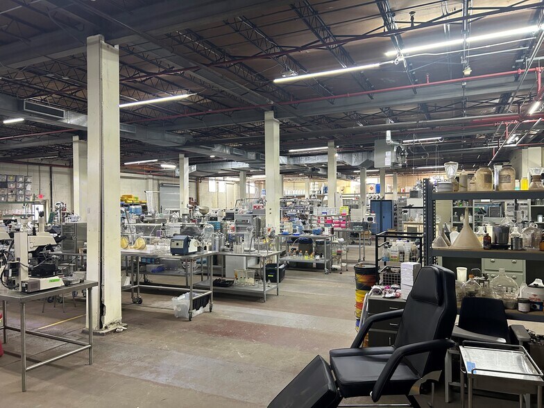 More Photos Of 1557 Saint Joseph Ave, East Point Warehouse For Lease