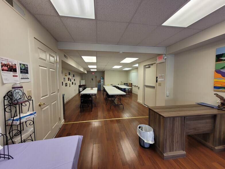More Photos Of 68 E Main St, Mount Joy Storefront Retail Office For Lease