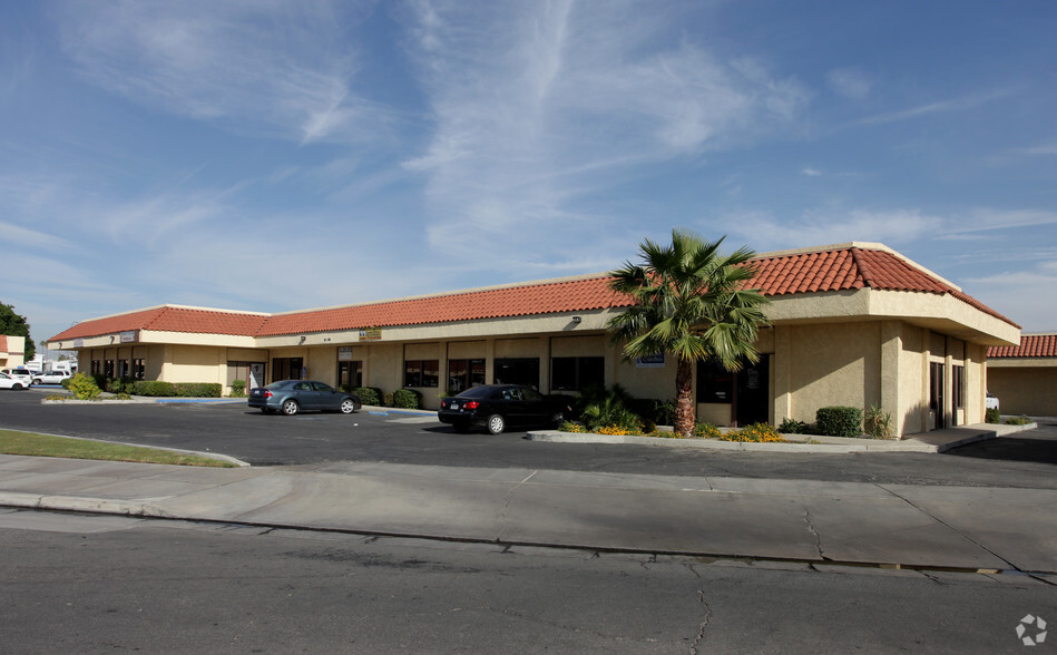 Primary Photo Of 83180 Requa Ave, Indio Office For Lease