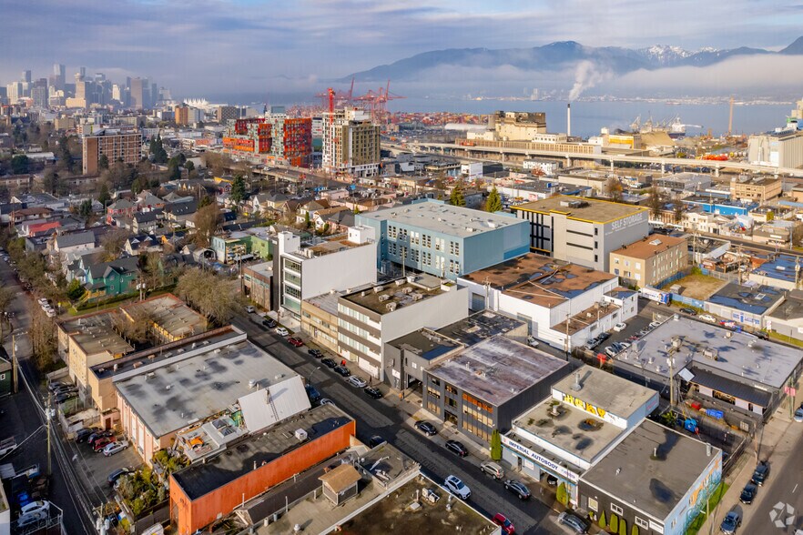 More Photos Of 1223 Frances St, Vancouver Service For Lease