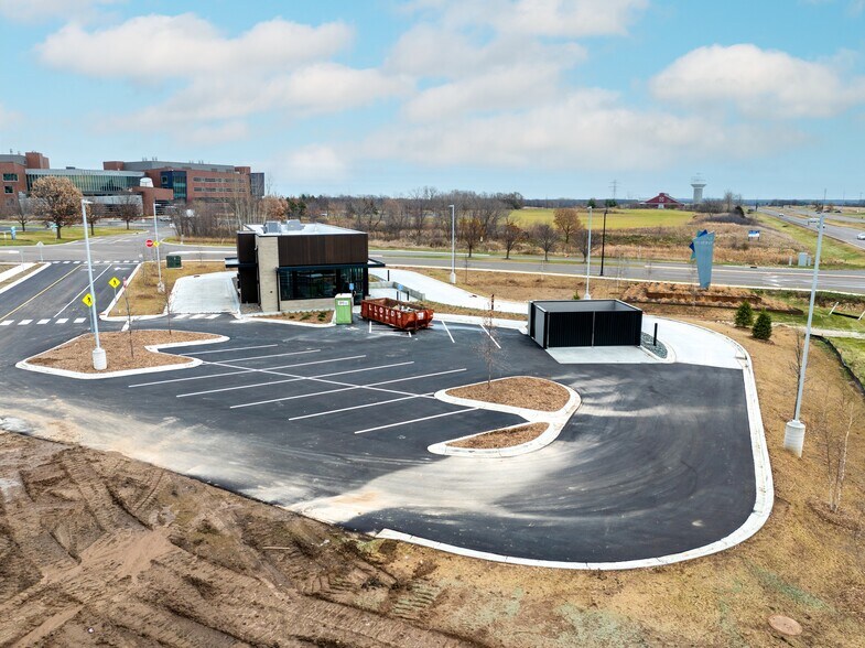 More Photos Of 3450 High Point N, Oakdale General Retail For Sale