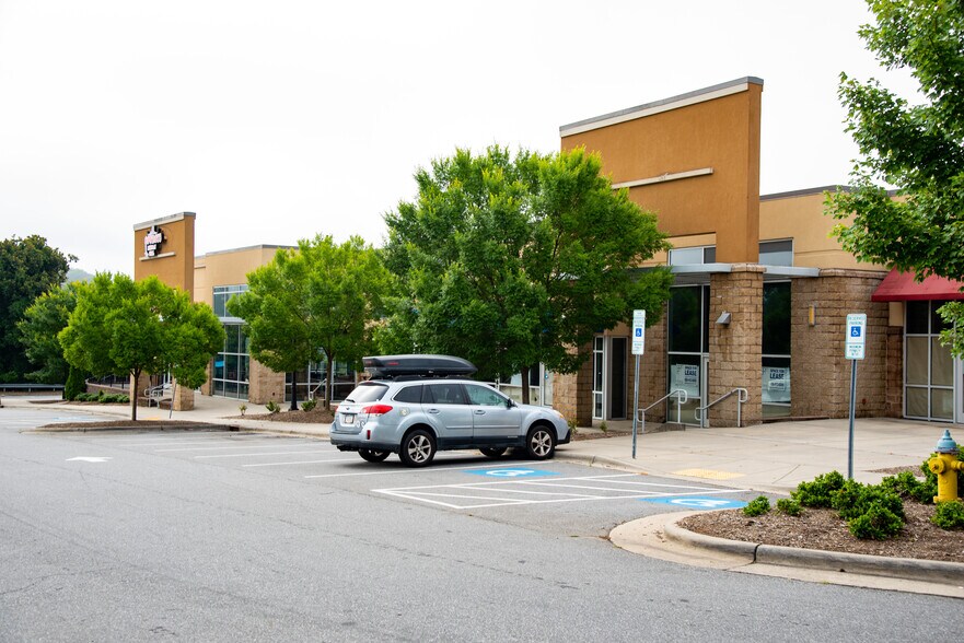 More Photos Of 40 Westgate Pky, Asheville Unknown For Lease