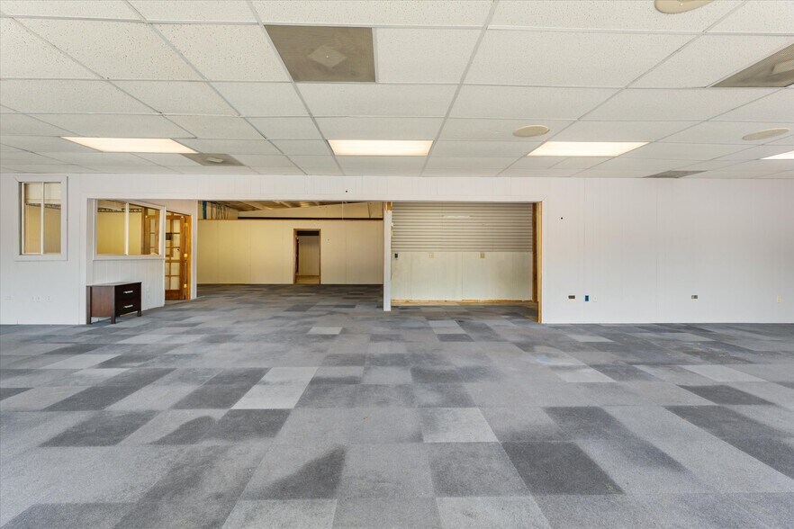 More Photos Of 203 Hillcrest Dr, Laurens Storefront Retail Office For Lease