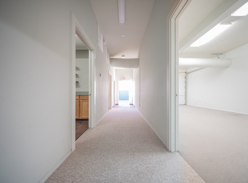 More Photos Of 33845 E 99 Hwy, Tangent Self Storage For Sale