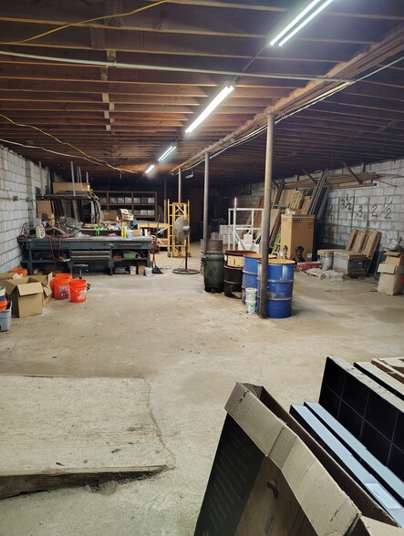 More Photos Of 1298 Central Ave, Atlanta Warehouse For Sale