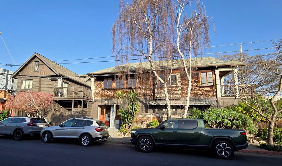Primary Photo Of 5500 Doyle St, Emeryville Office For Sale