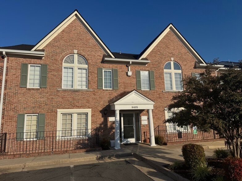 Primary Photo Of 8401-8427 Dorsey Cir, Manassas Medical For Sale