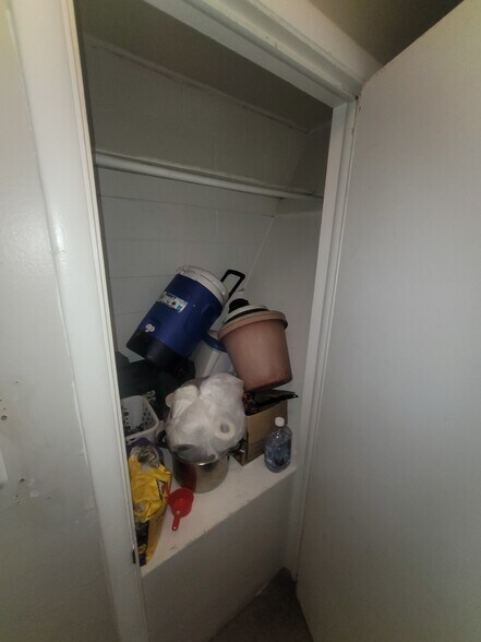 More Photos Of 1458 W 32nd St, Indianapolis Apartments For Sale