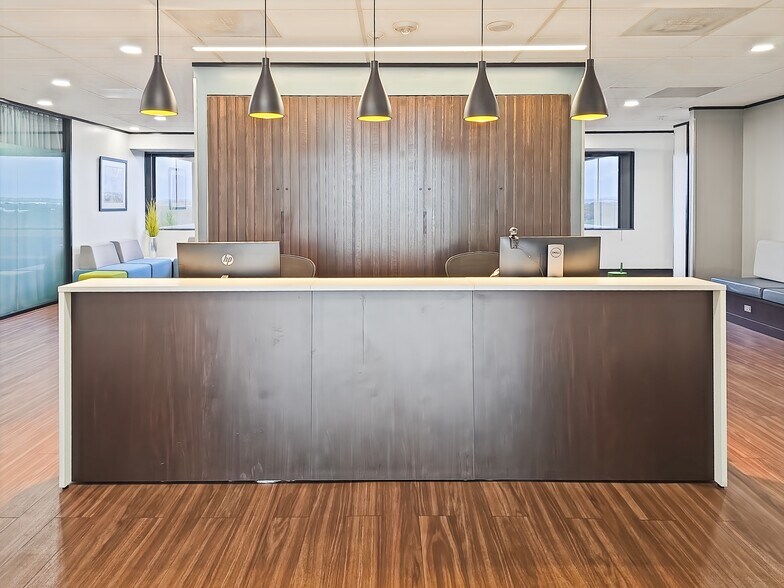 More Photos Of 1777 NE Loop 410, San Antonio Coworking Space