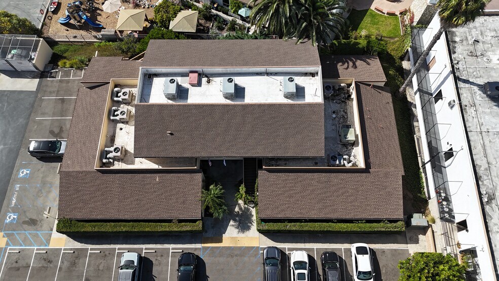 More Photos Of 3553 Camino Mira Costa, San Clemente Medical For Sale