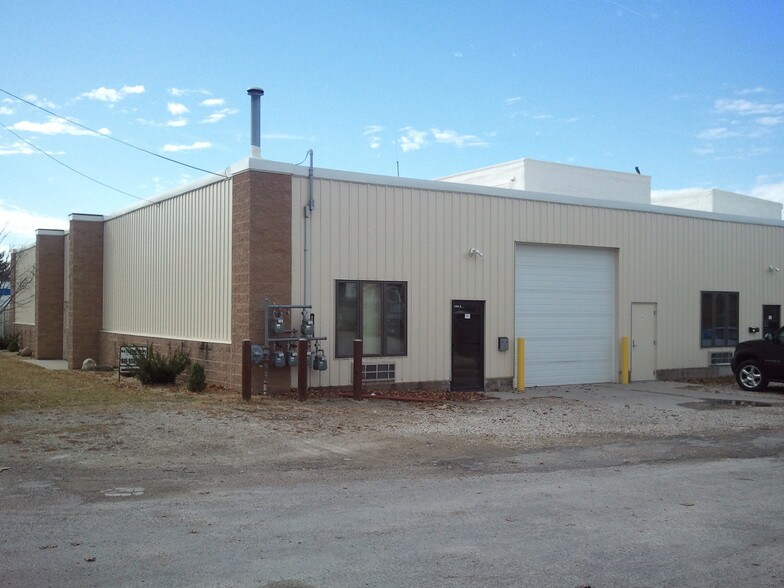 Primary Photo Of 1756 E Ave NE, Cedar Rapids Warehouse For Lease