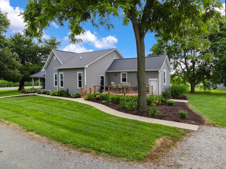 Primary Photo Of 5189 W 600 N, McCordsville Medical For Sale