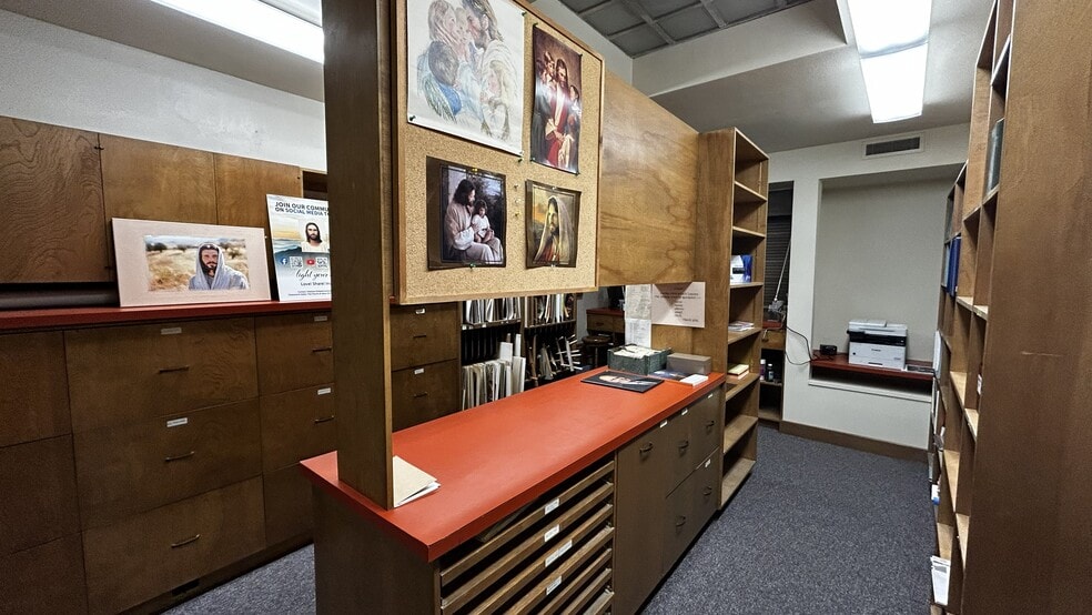 More Photos Of 11315 White Oak Ave, Granada Hills Specialty For Sale