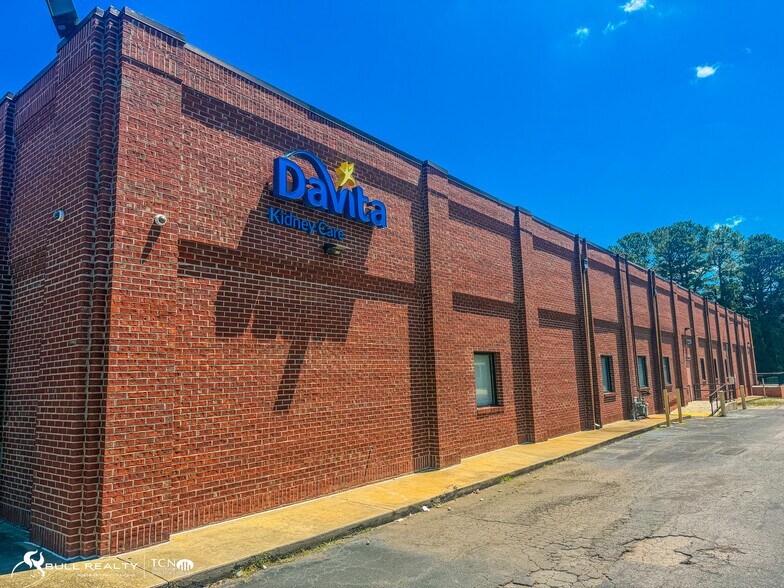 More Photos Of , Jonesboro General Retail For Sale